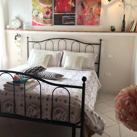 New Maria'S House Livorno. Il Cisternone Apartment Exterior foto